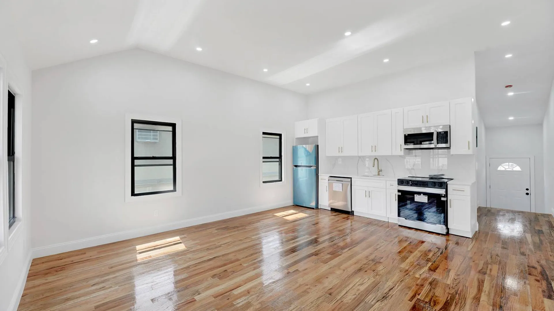 Property at 11406 167 STREET, QUEENS, NY 11434 5
