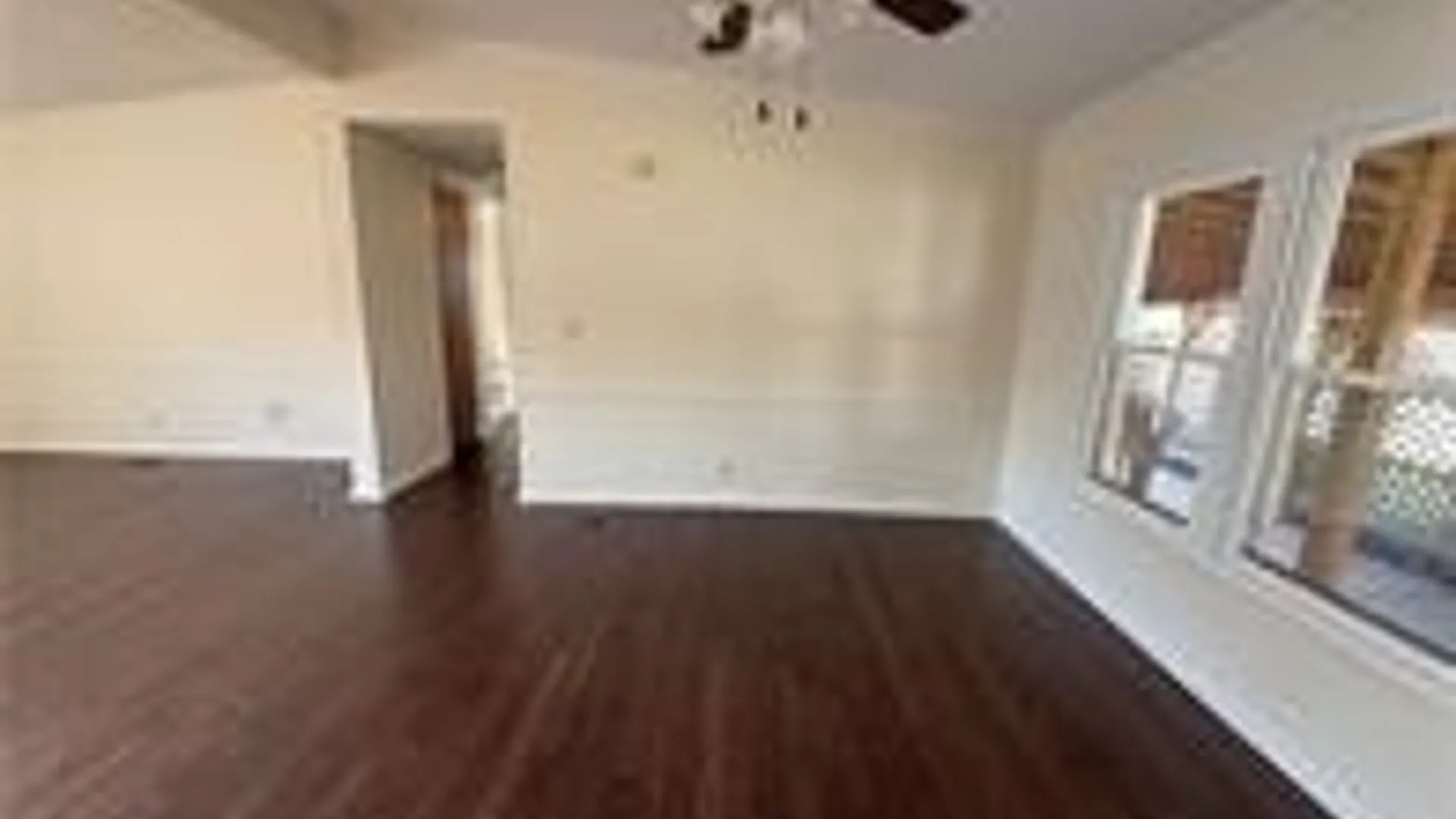 Property at 8 Holly Lane, Cheektowaga, NY 14227 11