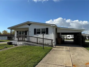Property at 8 Holly Lane, Cheektowaga, NY 14227