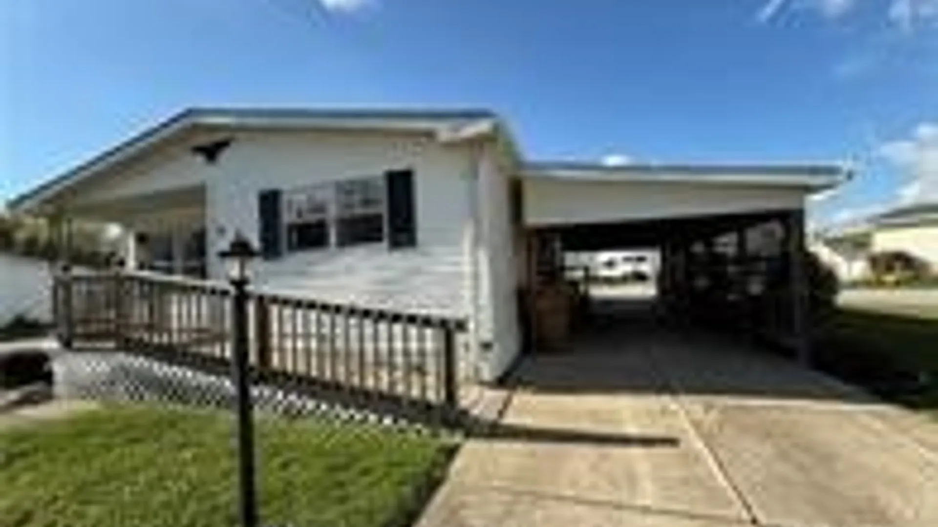 Property at 8 Holly Lane, Cheektowaga, NY 14227 2
