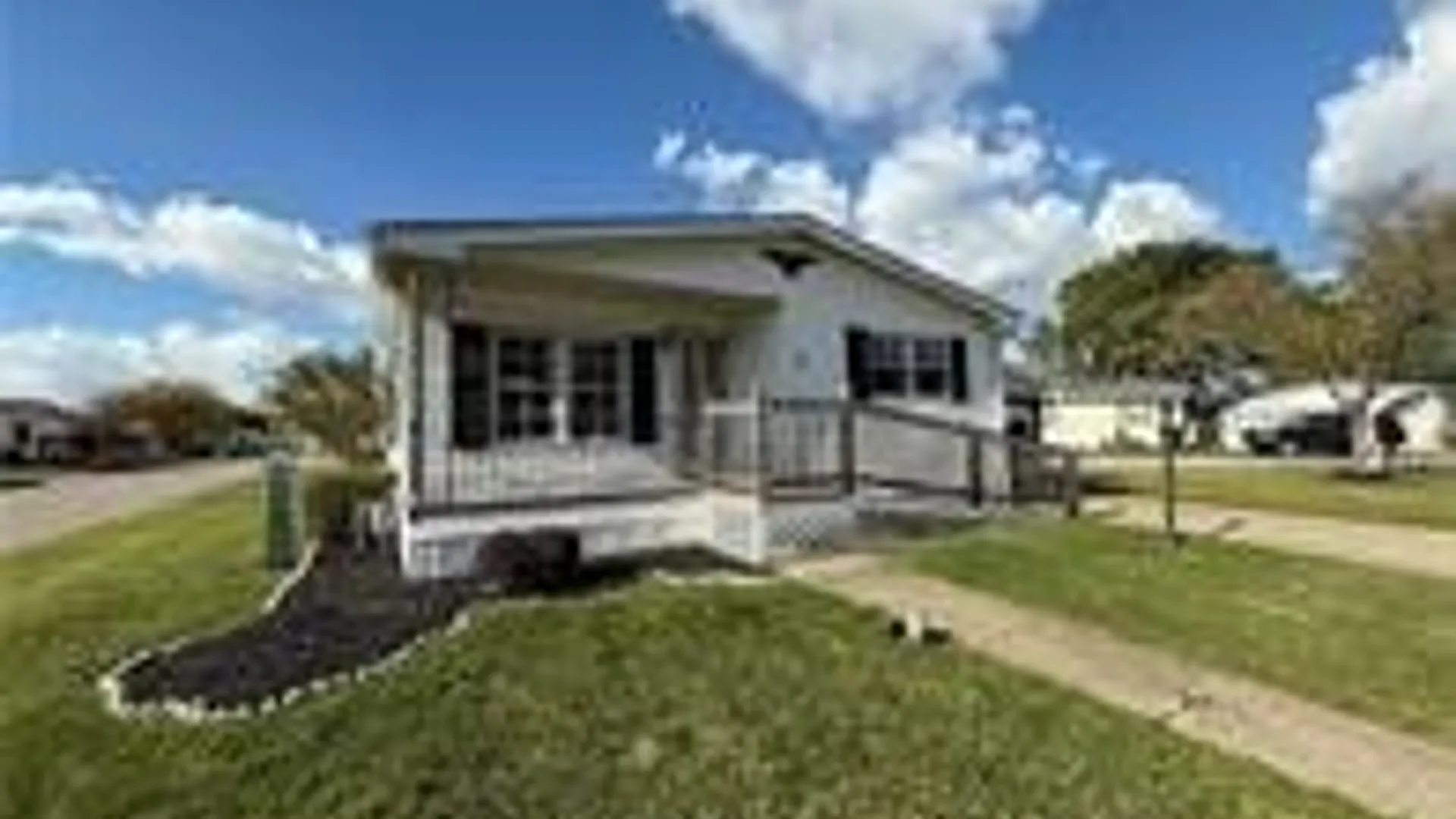 Property at 8 Holly Lane, Cheektowaga, NY 14227 3