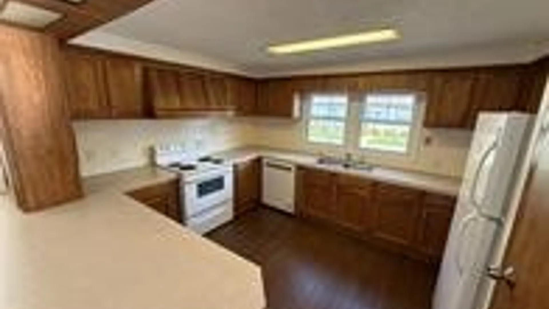 Property at 8 Holly Lane, Cheektowaga, NY 14227 8