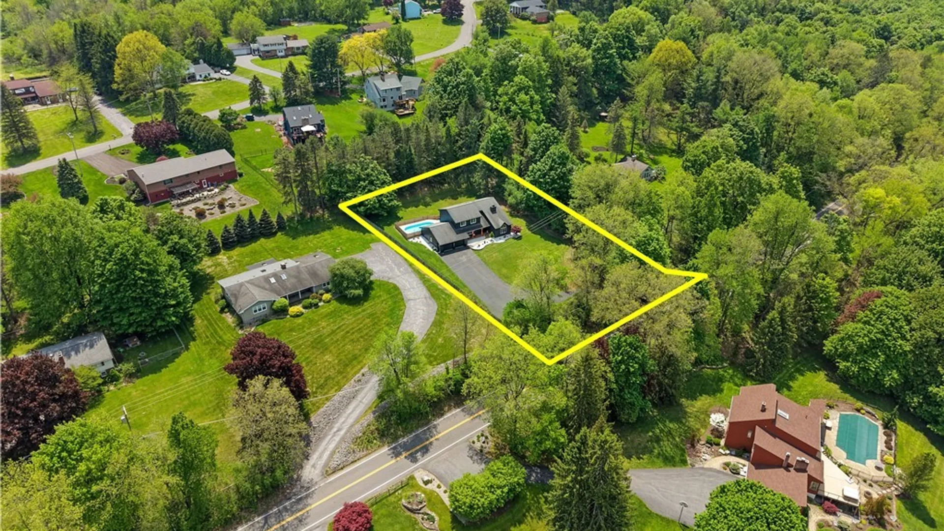 Property at 2780 Lyons Road, Camillus, NY 13031 10