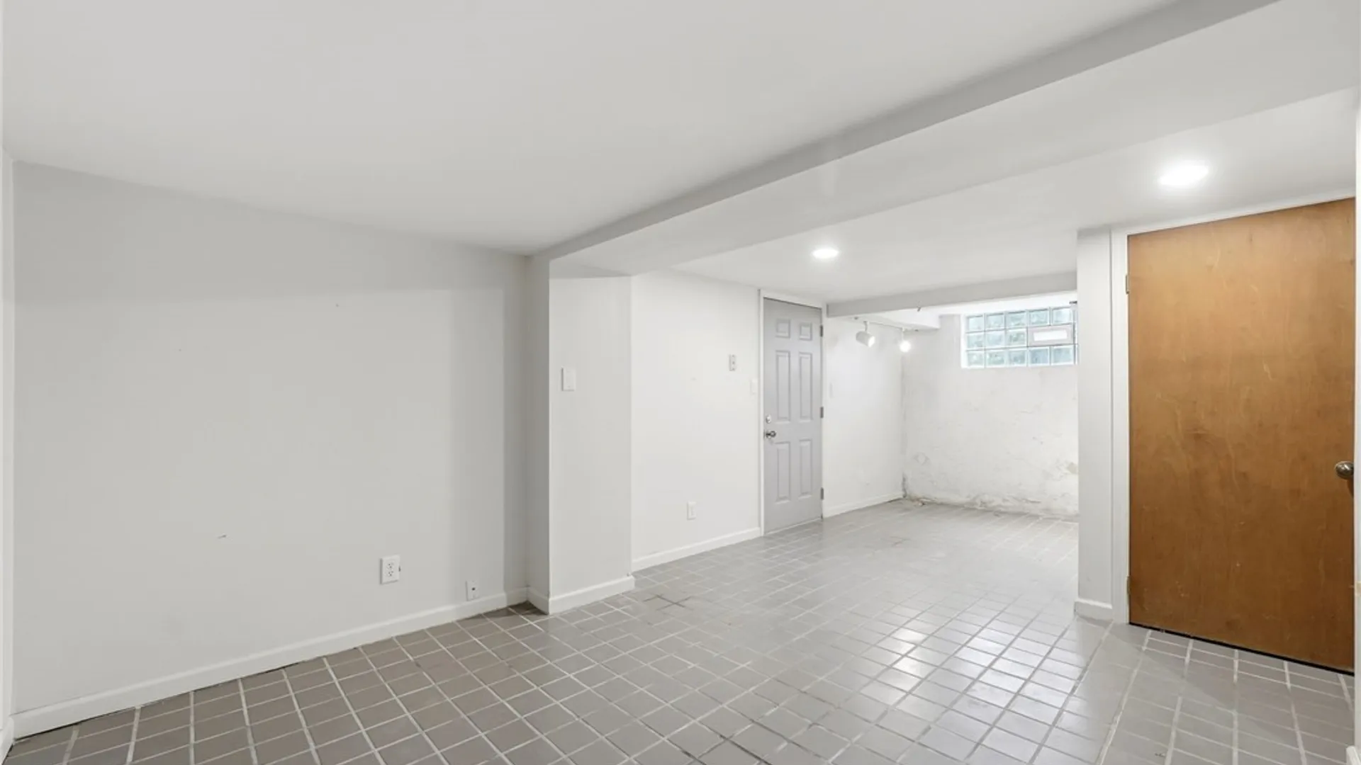 Property at 82 Crescent Avenue, Hamburg, NY 14075 29