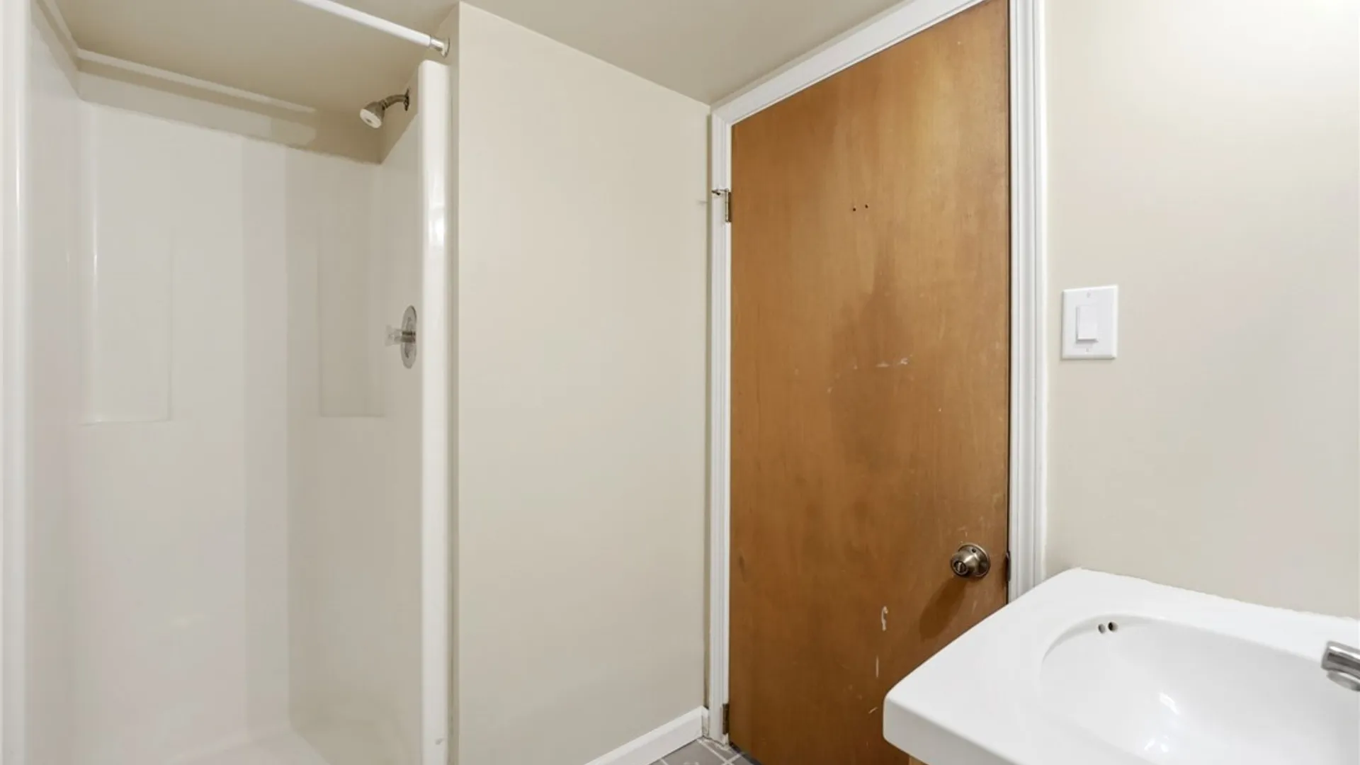Property at 82 Crescent Avenue, Hamburg, NY 14075 32