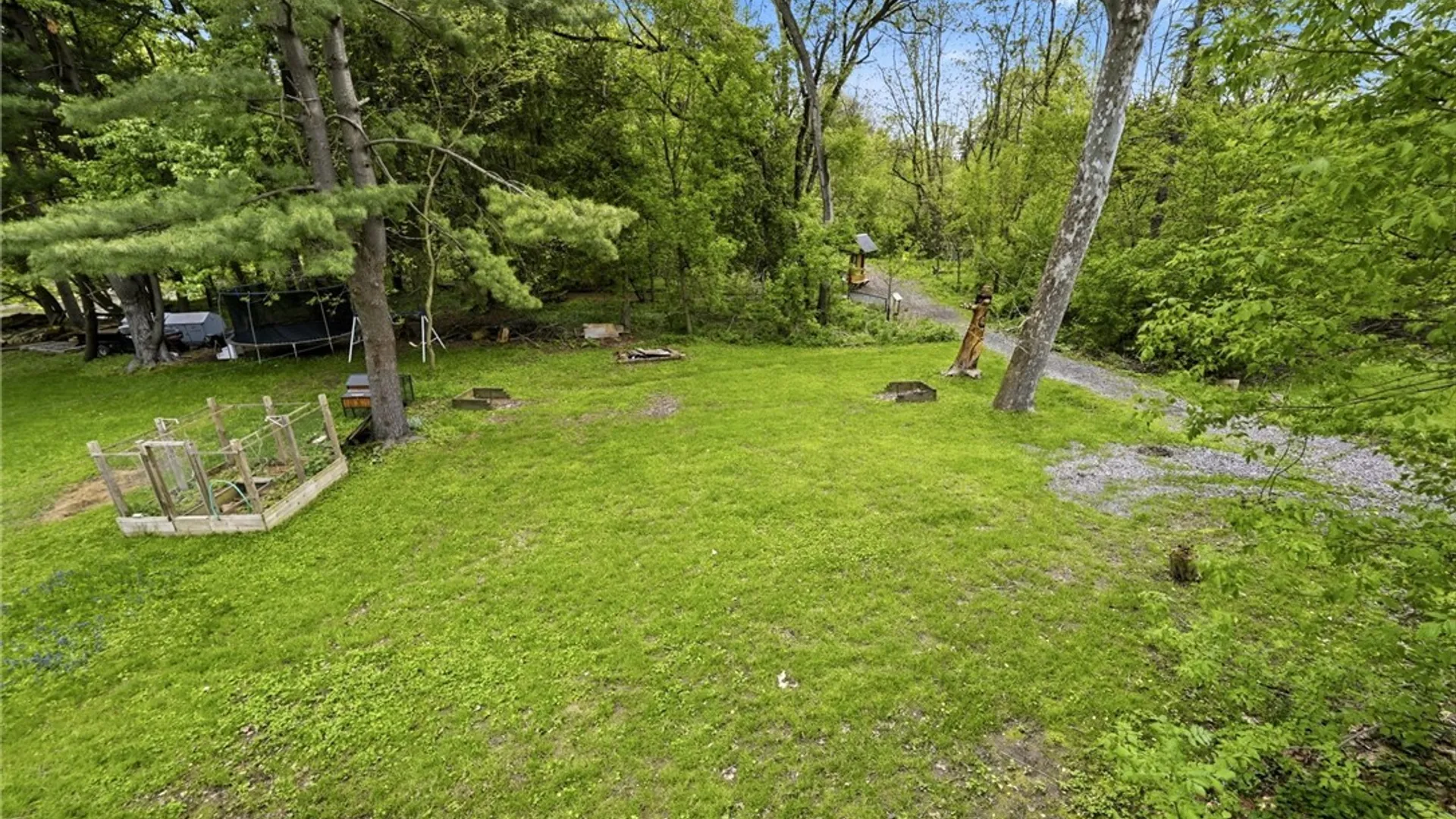 Property at 82 Crescent Avenue, Hamburg, NY 14075 38