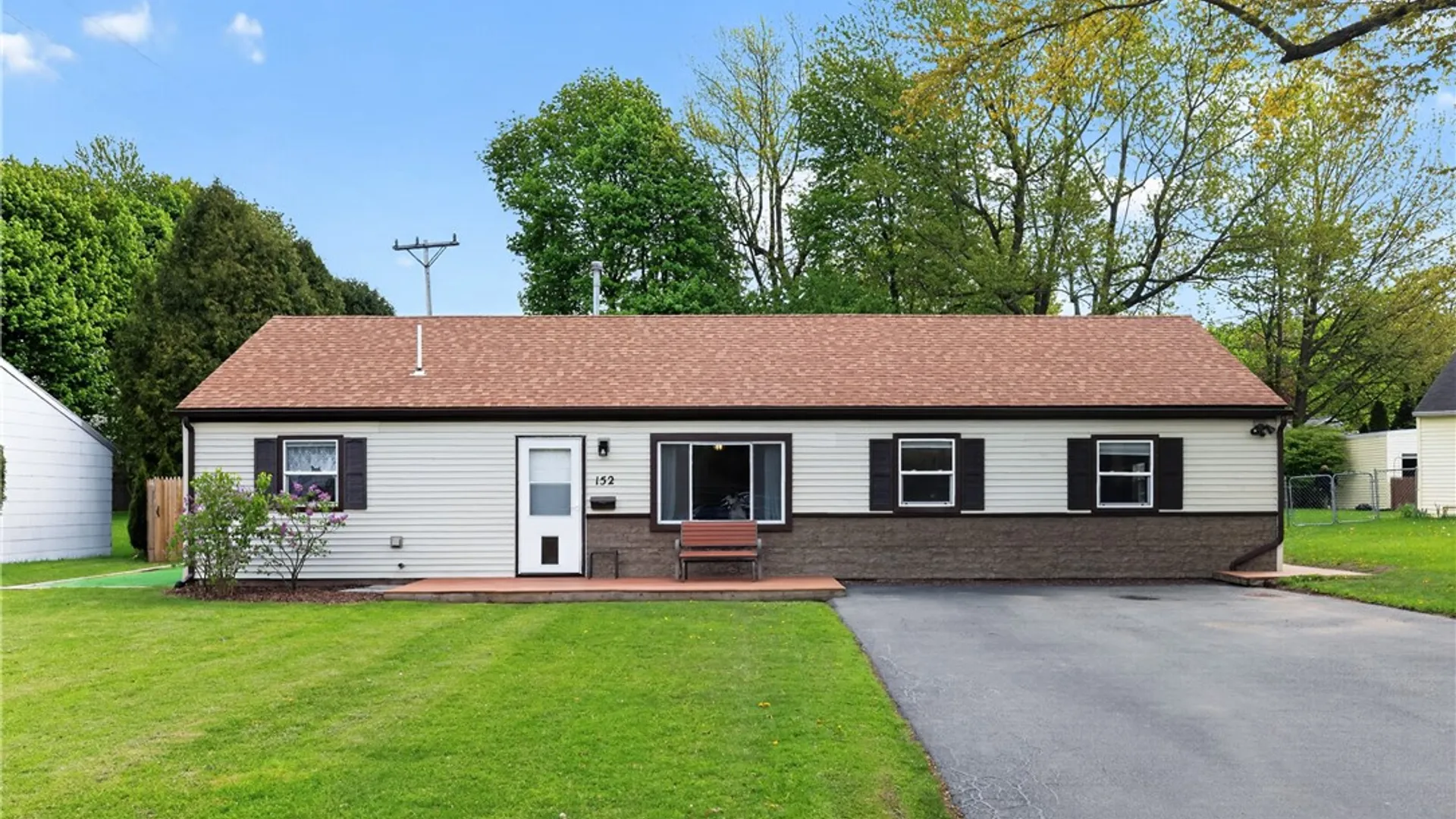 Property at 152 Iroquois Street, Webster, NY 14580 2