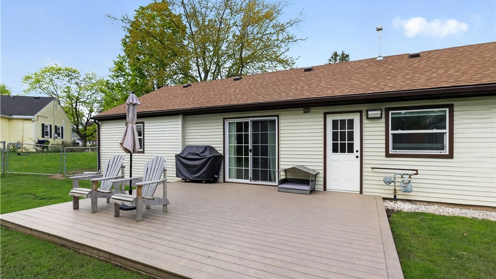 Property at 152 Iroquois Street, Webster, NY 14580 21