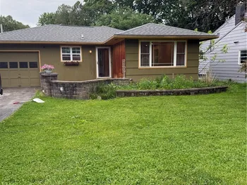 Property at 200 Gifford Parkway, Syracuse, NY 13214