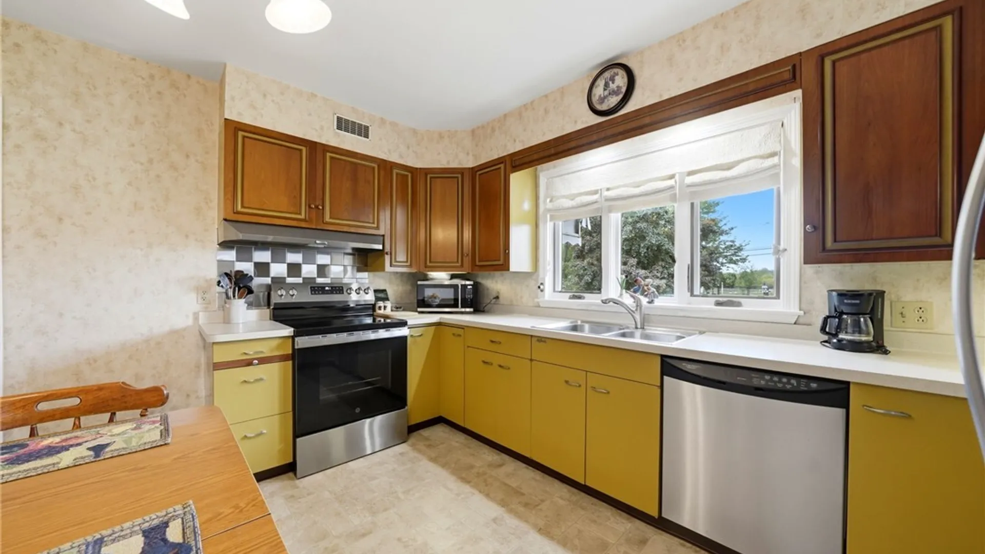 Property at 10273 Brant Angola Road, Brant, NY 14027 16