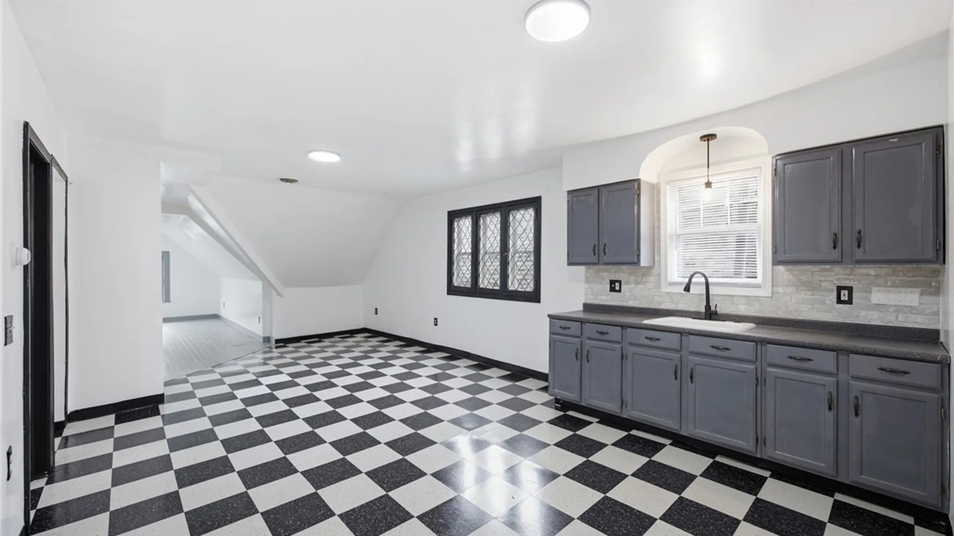 Property at 407 Potomac Avenue, Buffalo, NY 14213 34
