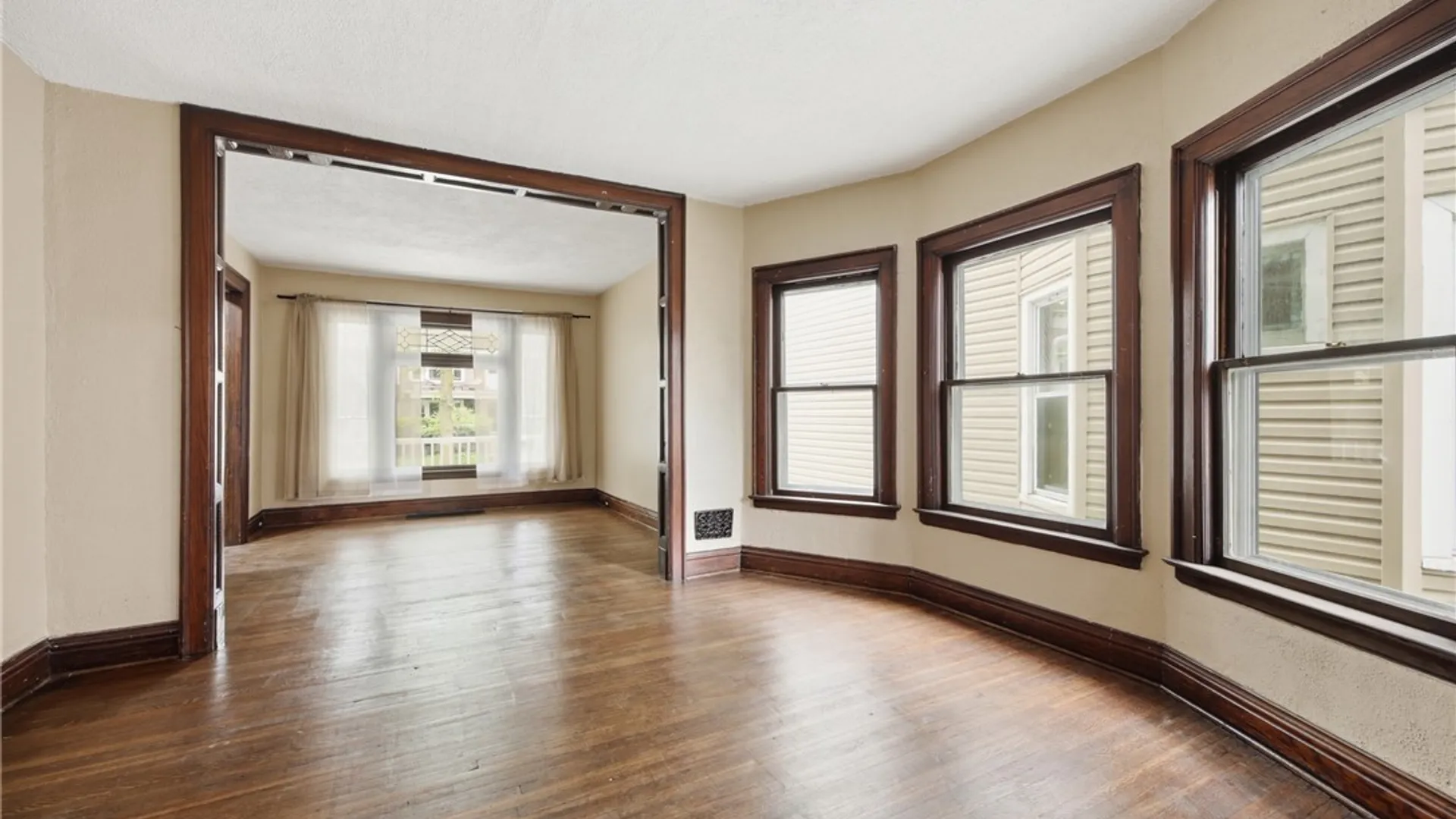 Property at 407 Potomac Avenue, Buffalo, NY 14213 8