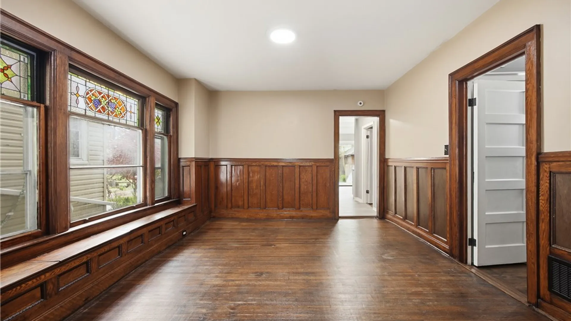 Property at 407 Potomac Avenue, Buffalo, NY 14213 9
