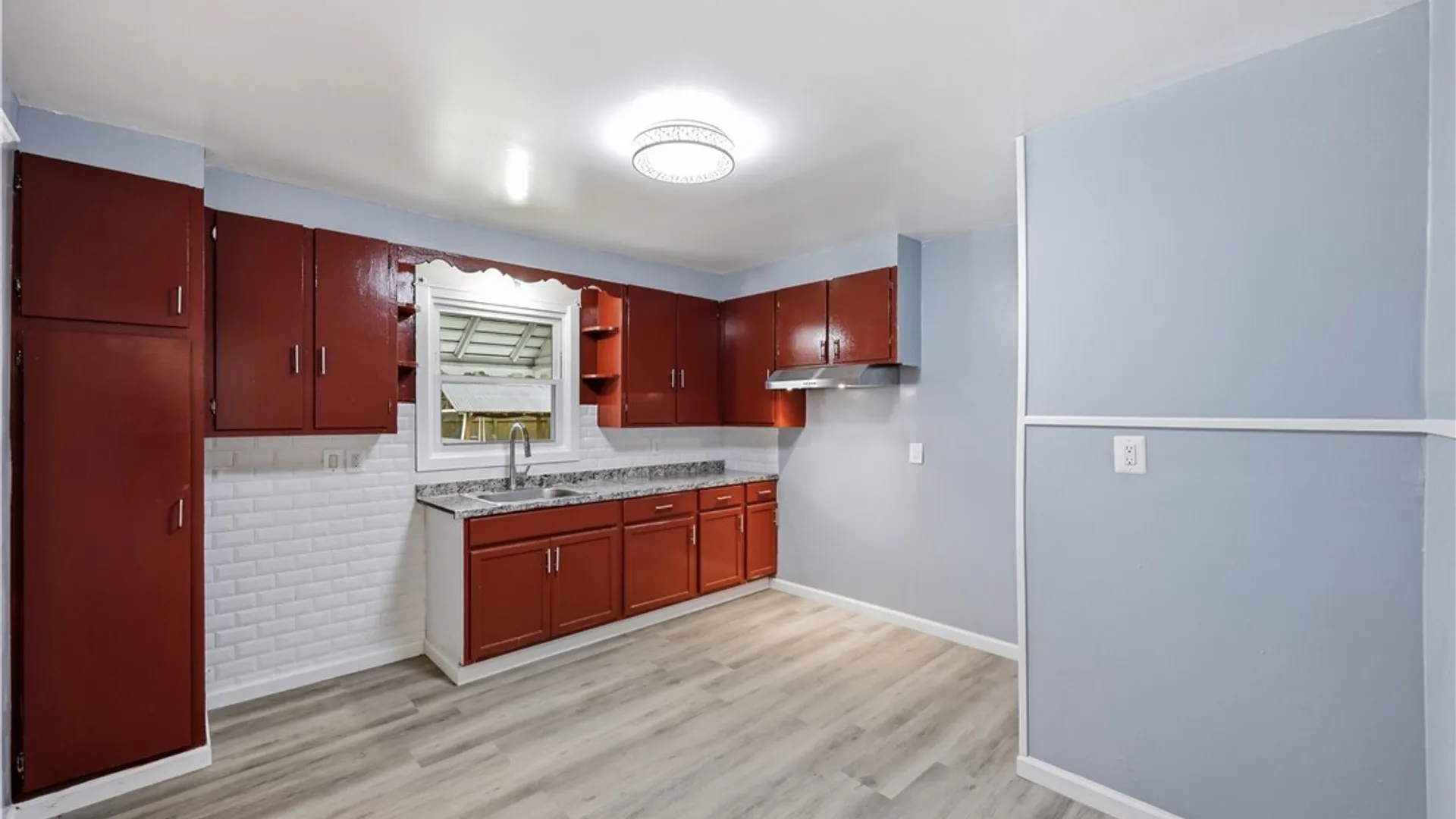 Property at 242 Newburgh Avenue, Buffalo, NY 14215 15