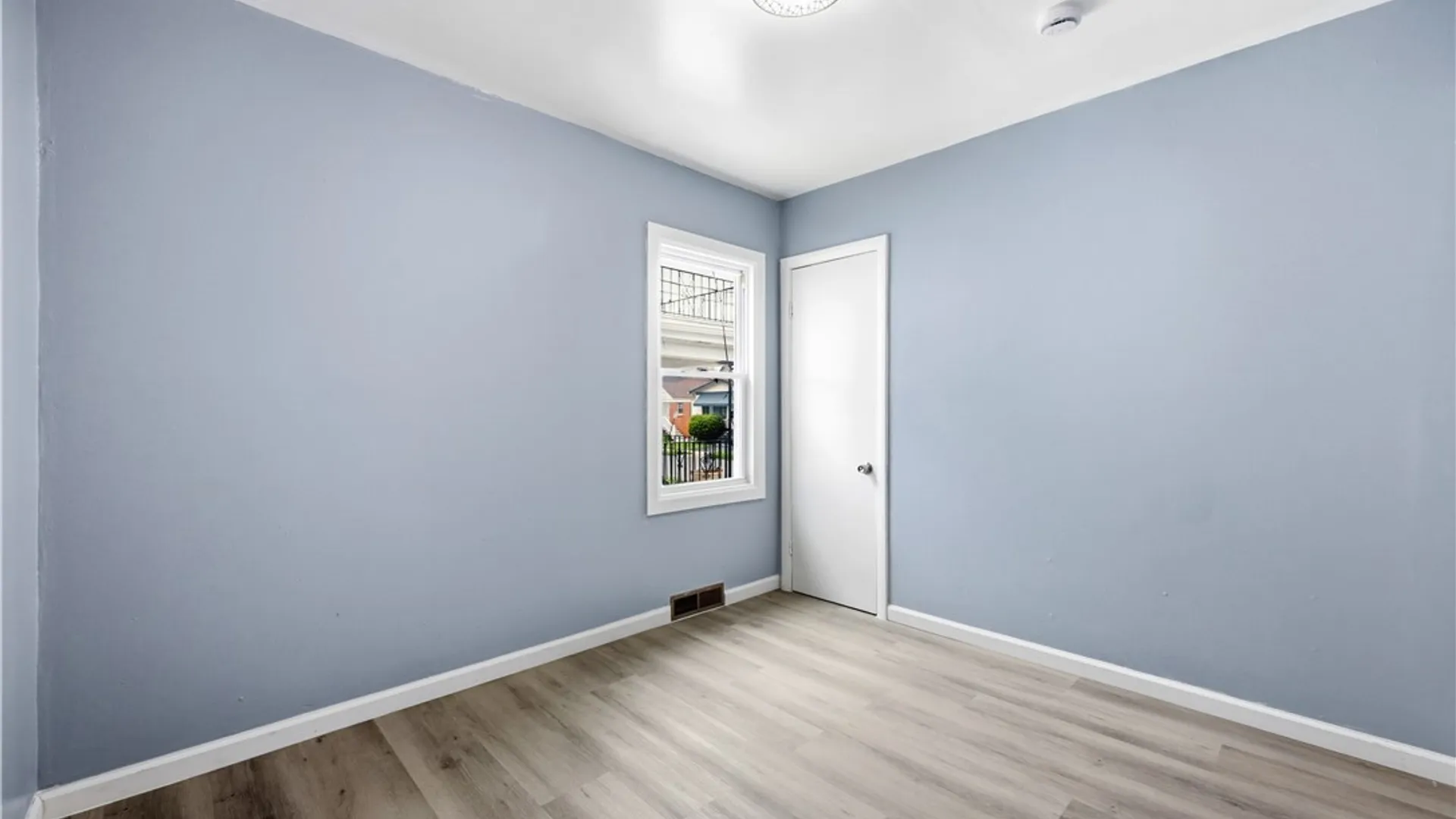 Property at 242 Newburgh Avenue, Buffalo, NY 14215 22