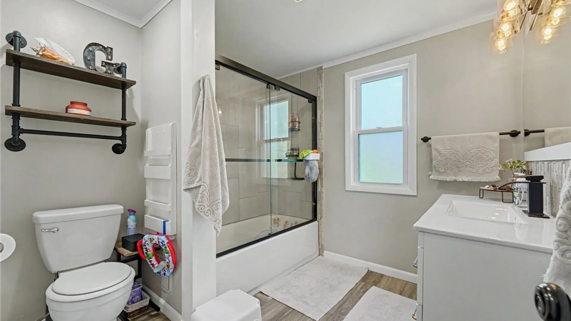 Property at 210 Woodcrest Drive, West Seneca, NY 14220 19