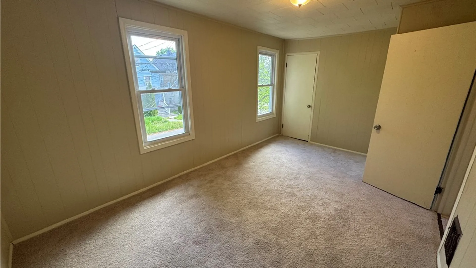 Property at 2205 La Salle Avenue, Niagara Falls, NY 14301 6