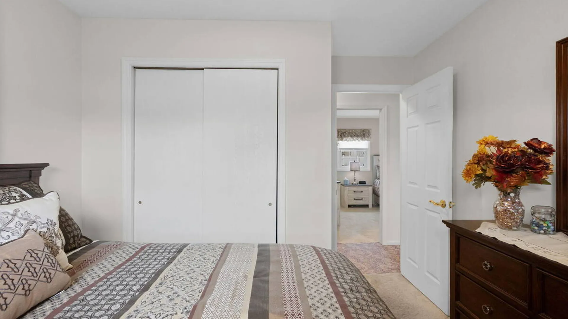 Property at 33 Abby Road, Colonie, NY 12110 19