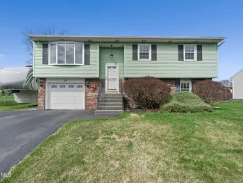 Property at 33 Abby Road, Colonie, NY 12110