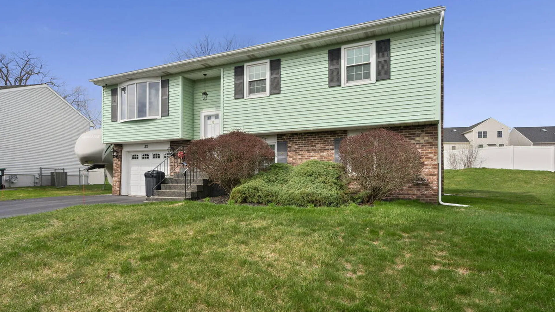 Property at 33 Abby Road, Colonie, NY 12110 3