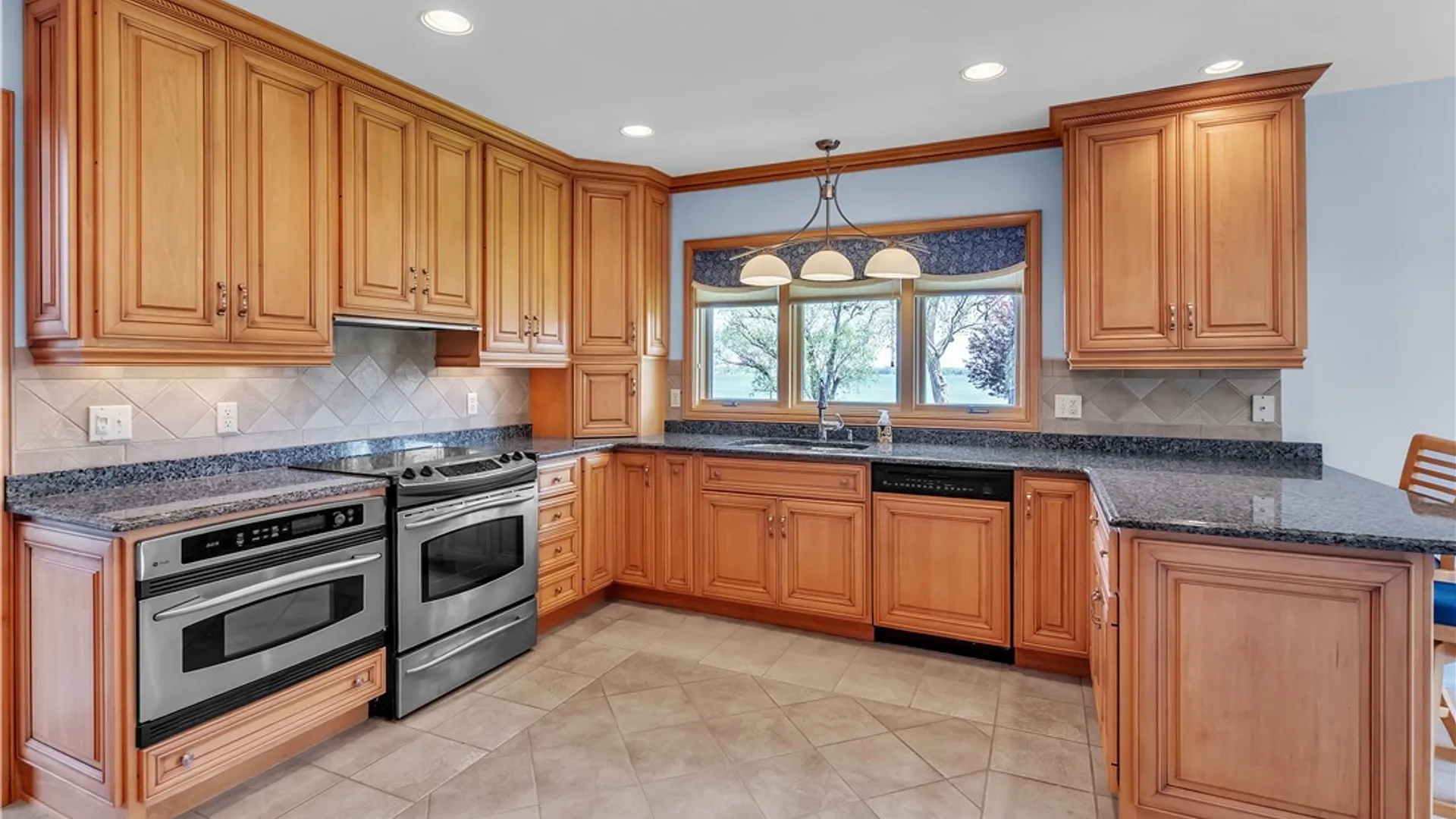 Property at 5133 East River Road, Grand Island, NY 14072 18