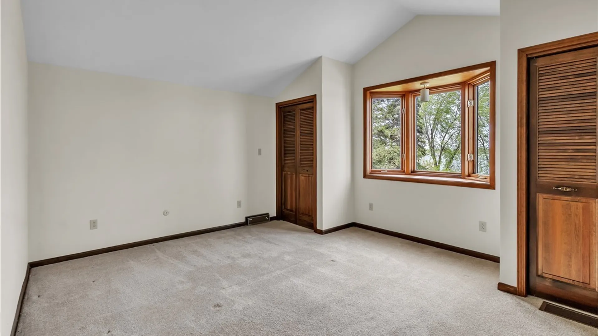 Property at 5133 East River Road, Grand Island, NY 14072 26