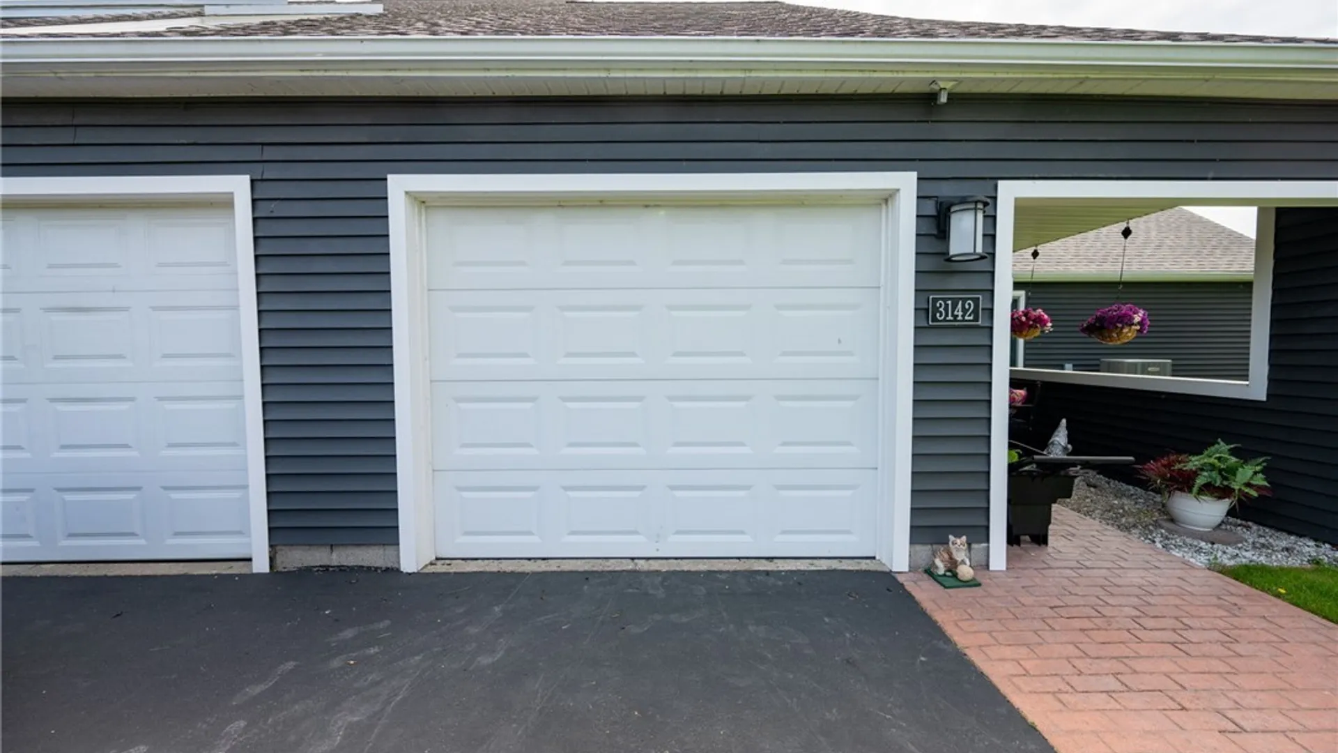 Property at 3142 E River Road, Grand Island, NY 14072 3