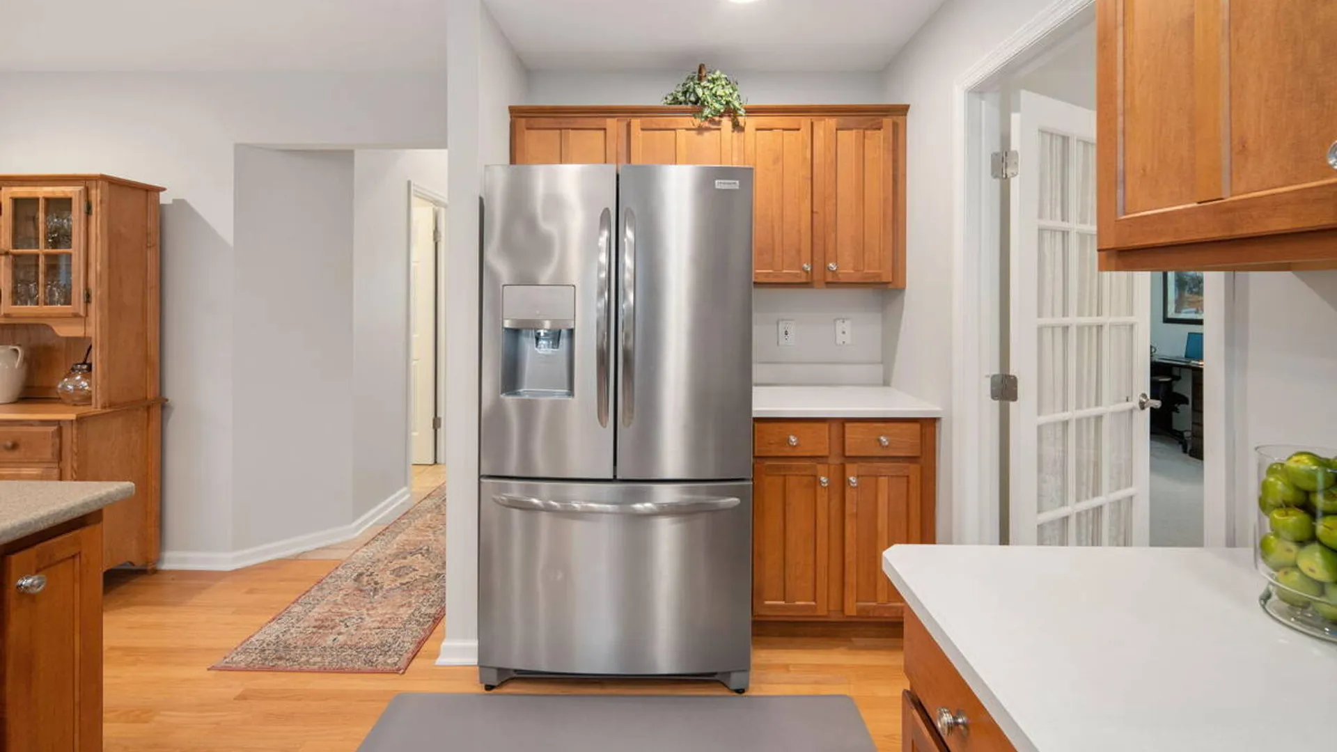 Property at 632 Maple Lane, Niskayuna, NY 12309 22