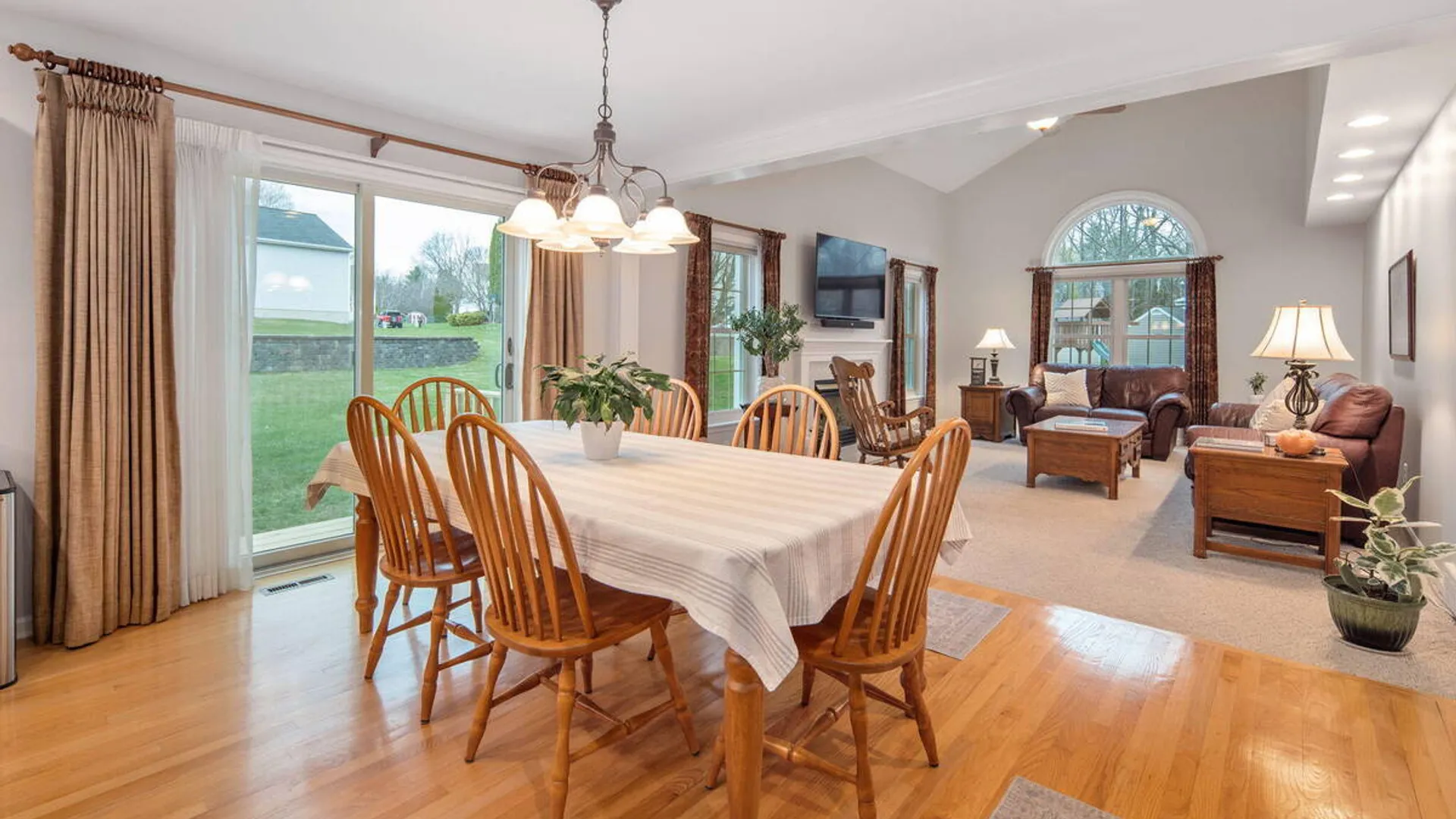 Property at 632 Maple Lane, Niskayuna, NY 12309 24