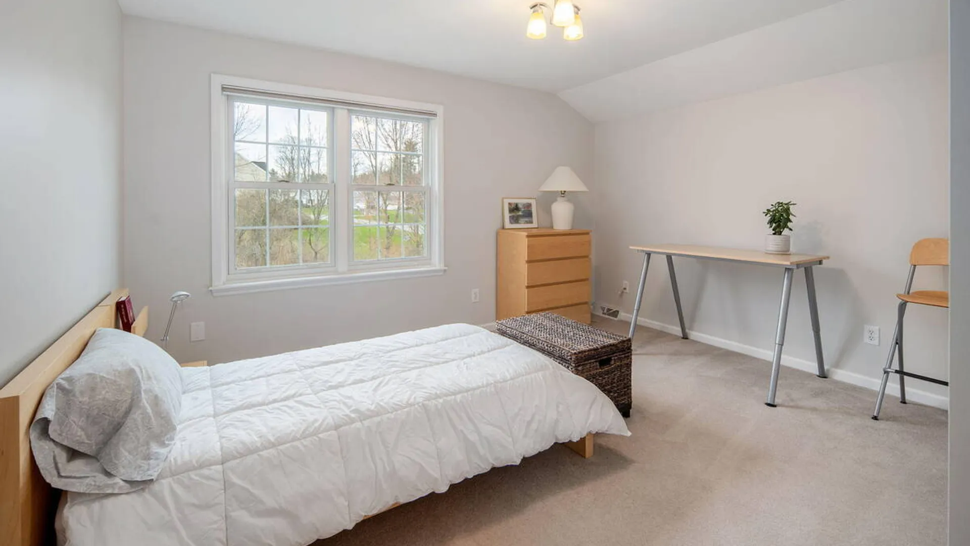 Property at 632 Maple Lane, Niskayuna, NY 12309 44