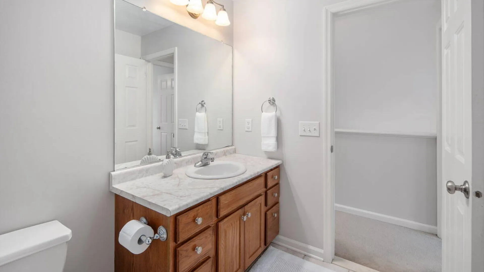 Property at 632 Maple Lane, Niskayuna, NY 12309 50