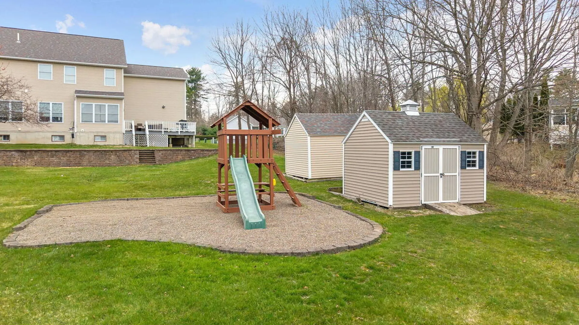 Property at 632 Maple Lane, Niskayuna, NY 12309 53