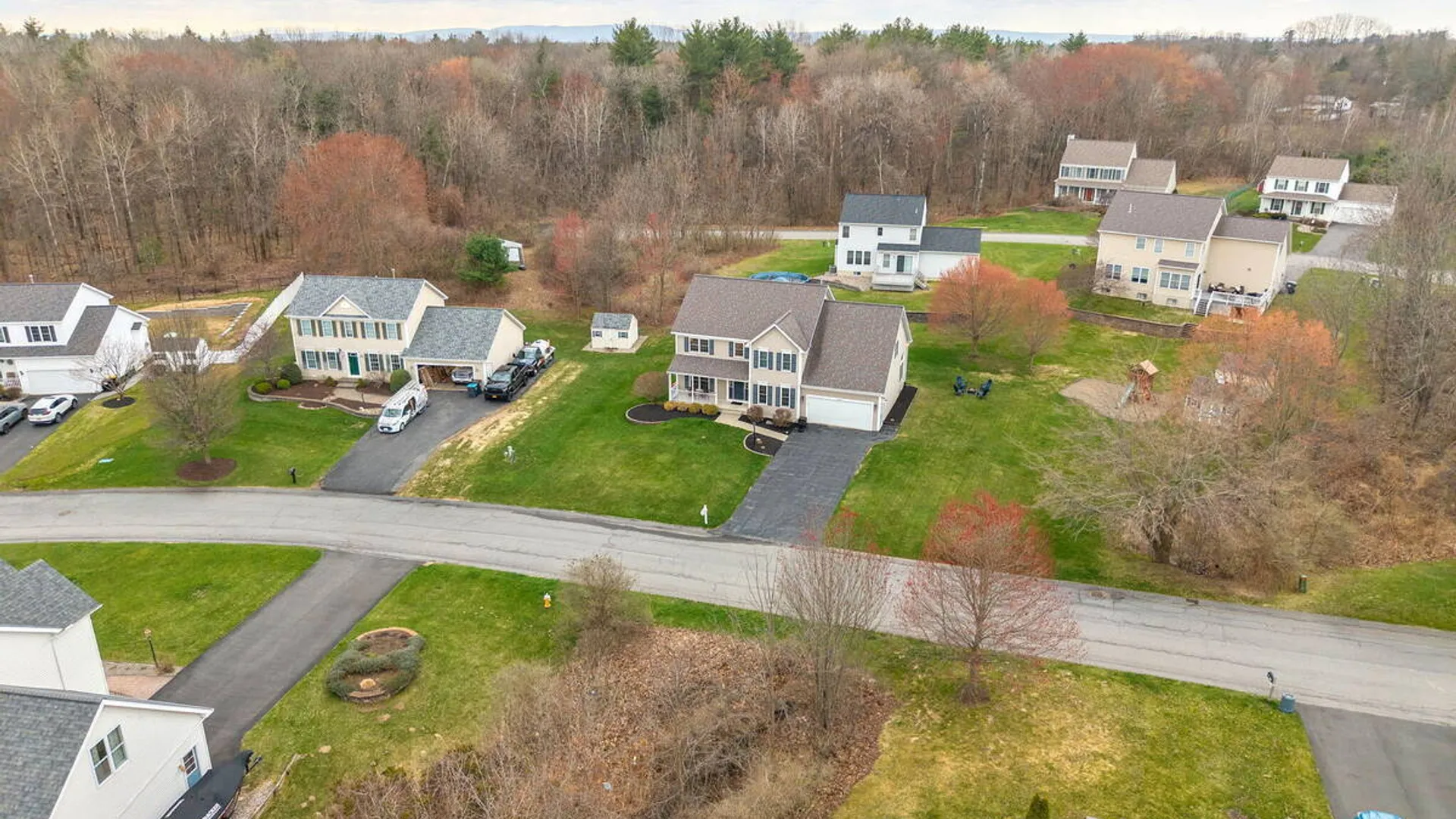 Property at 632 Maple Lane, Niskayuna, NY 12309 58