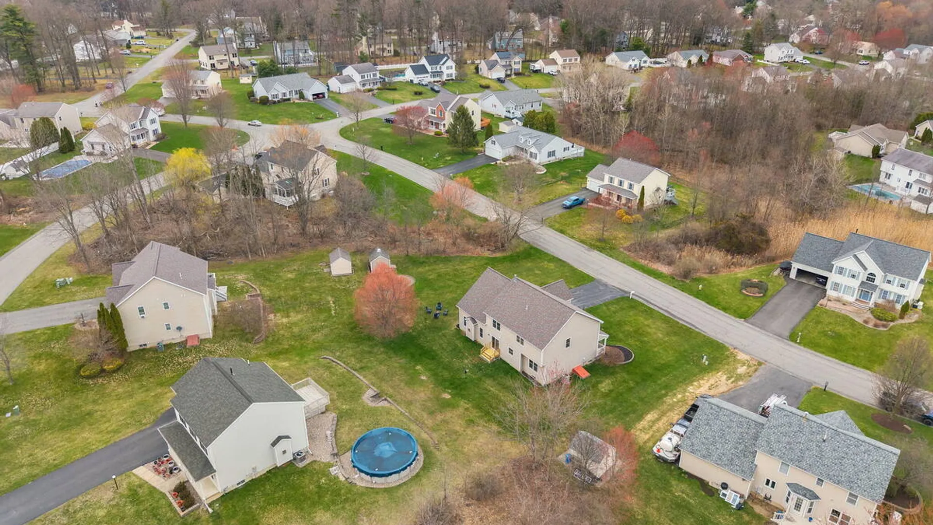 Property at 632 Maple Lane, Niskayuna, NY 12309 59