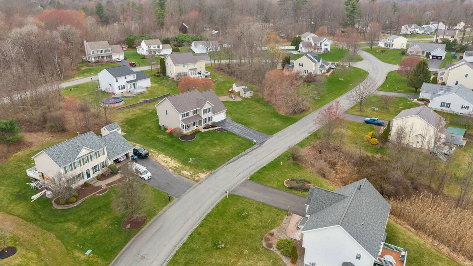 Property at 632 Maple Lane, Niskayuna, NY 12309 60