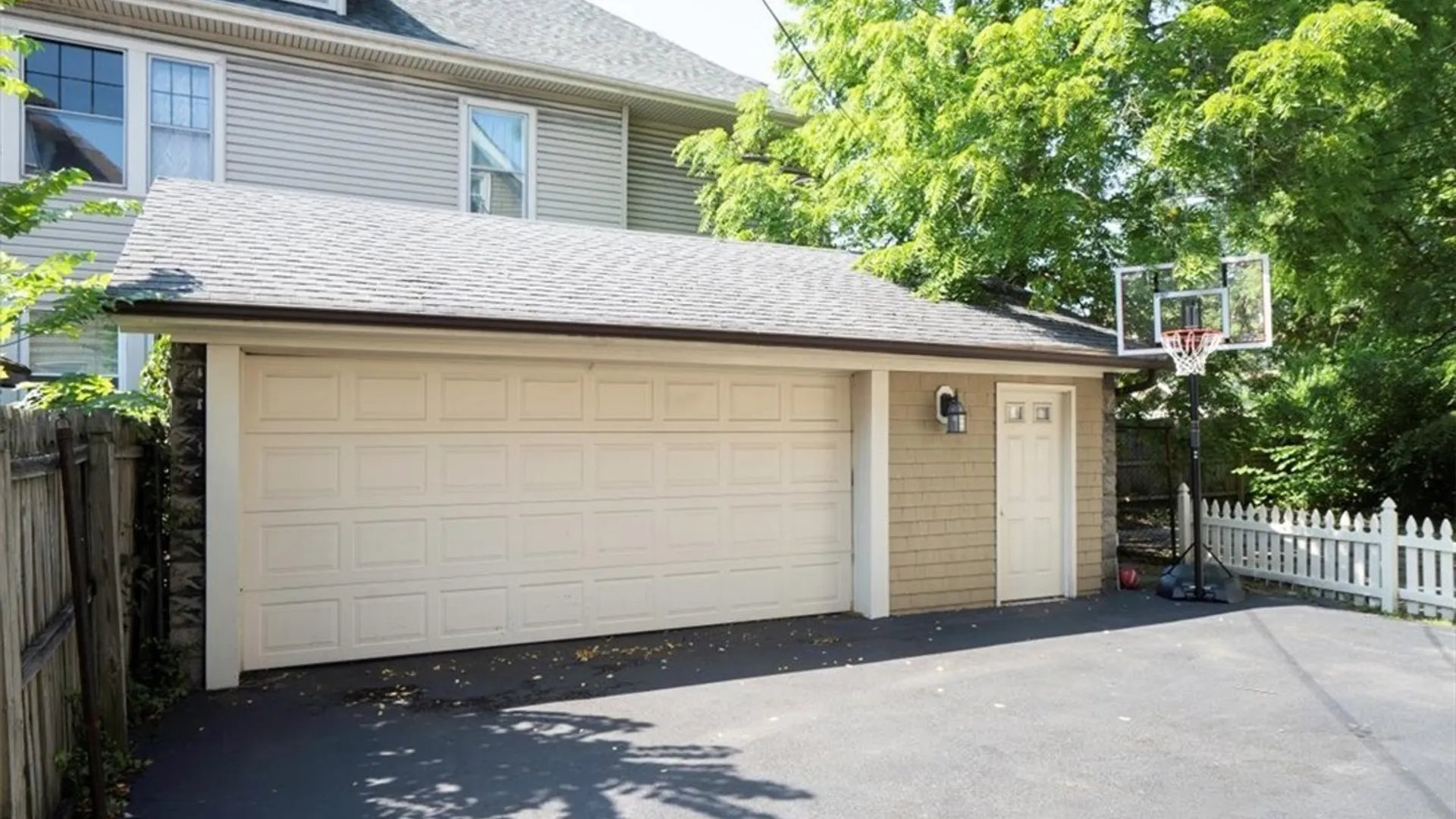 Property at 825 Forest, Buffalo, NY 14209 13