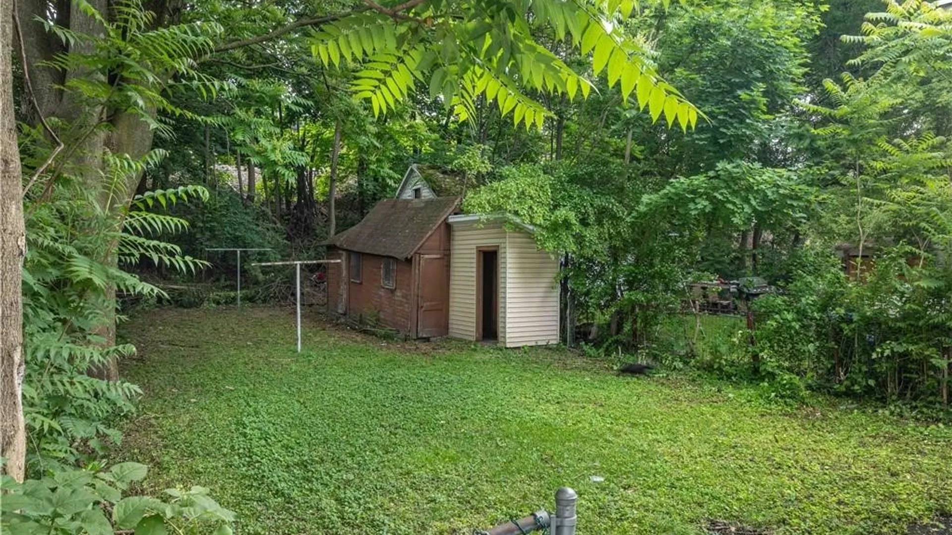 Property at 209 Lakeview Avenue, Syracuse, NY 13204 19