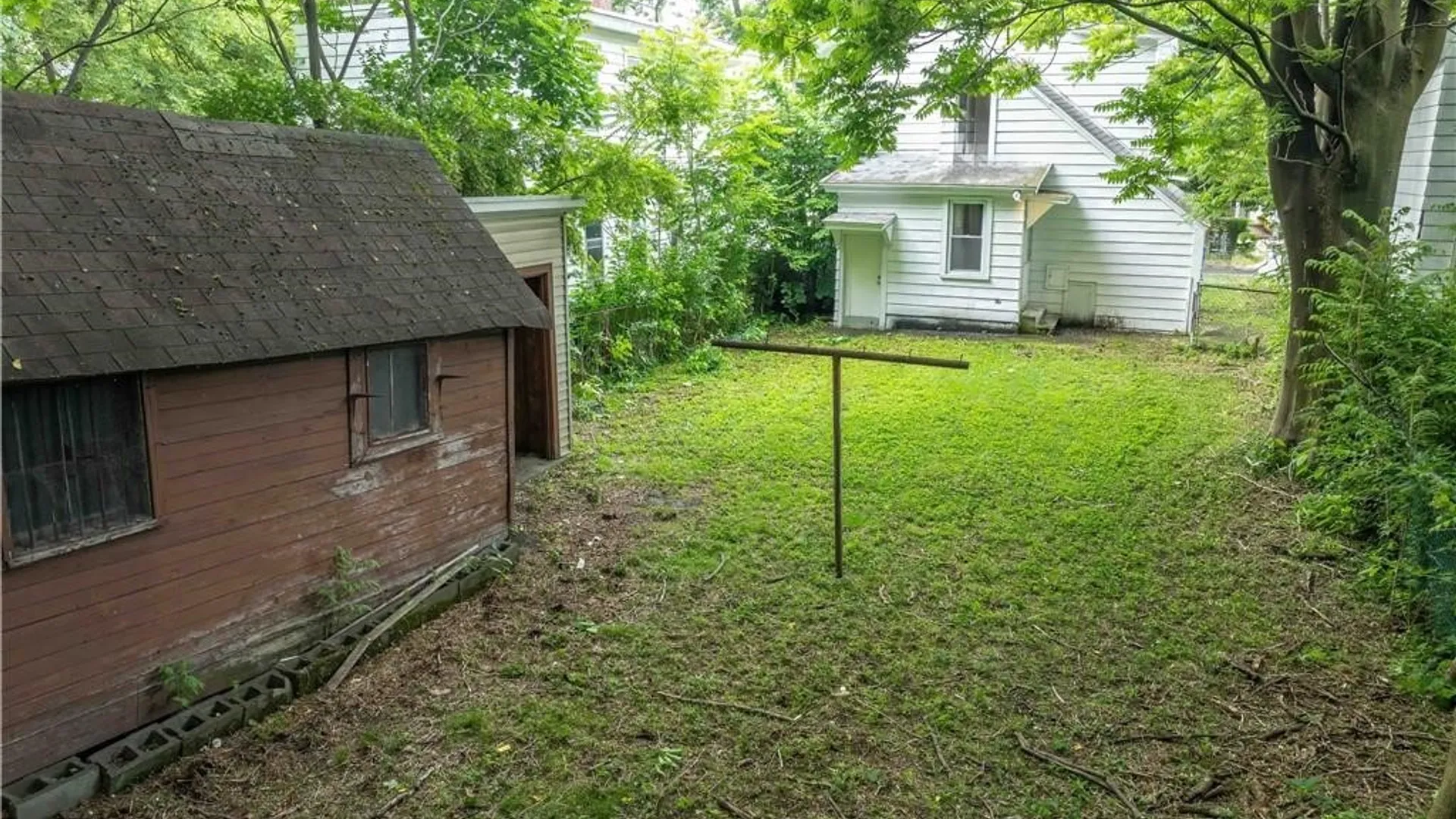 Property at 209 Lakeview Avenue, Syracuse, NY 13204 20
