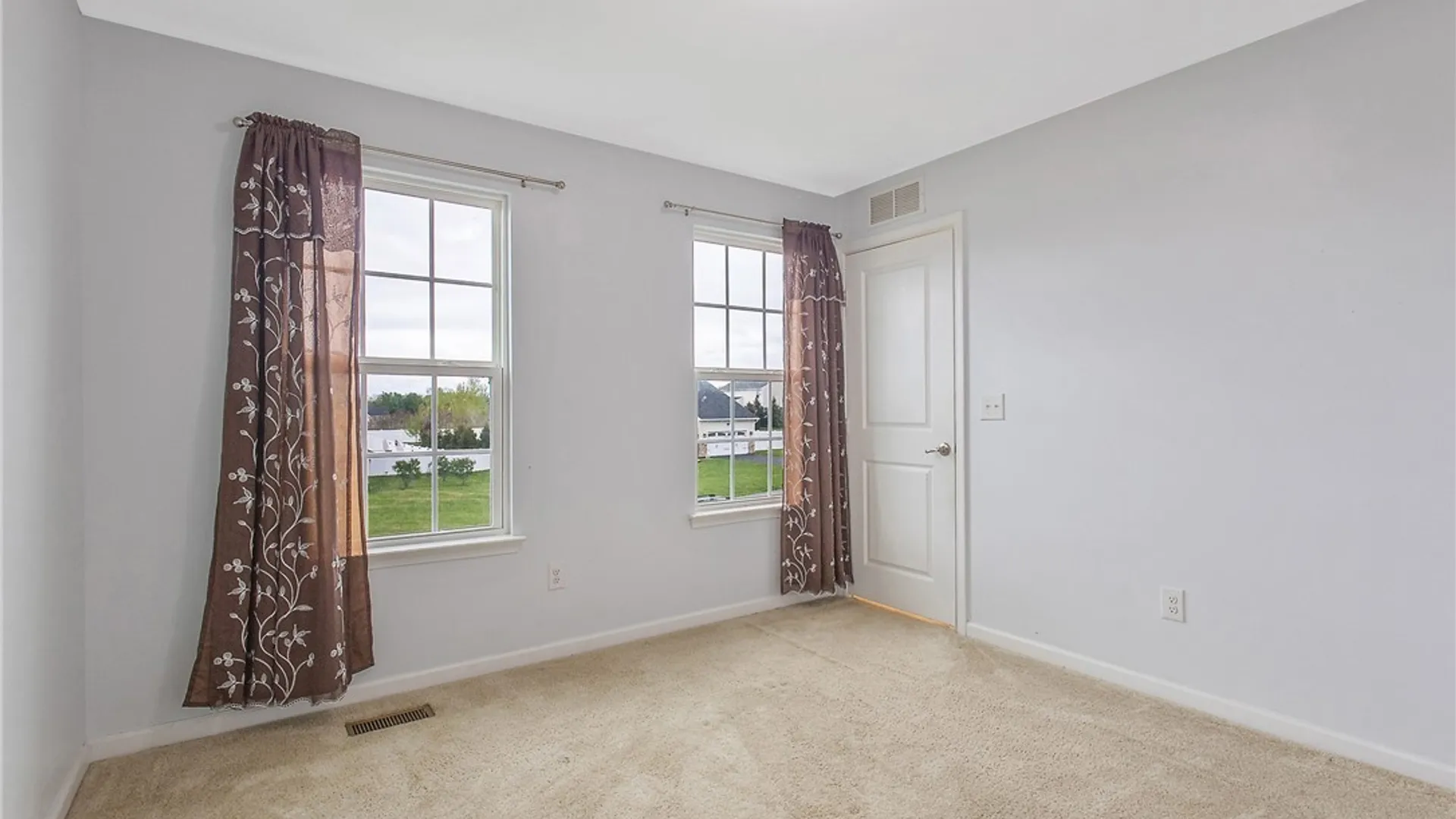 Property at 8809 Quarter Horse, Manlius, NY 13037 26