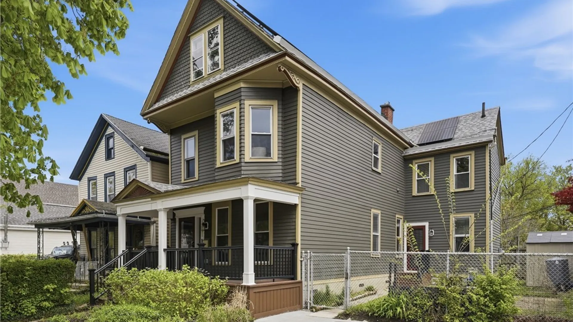 Property at 261 W Tupper Street, Buffalo, NY 14201 2