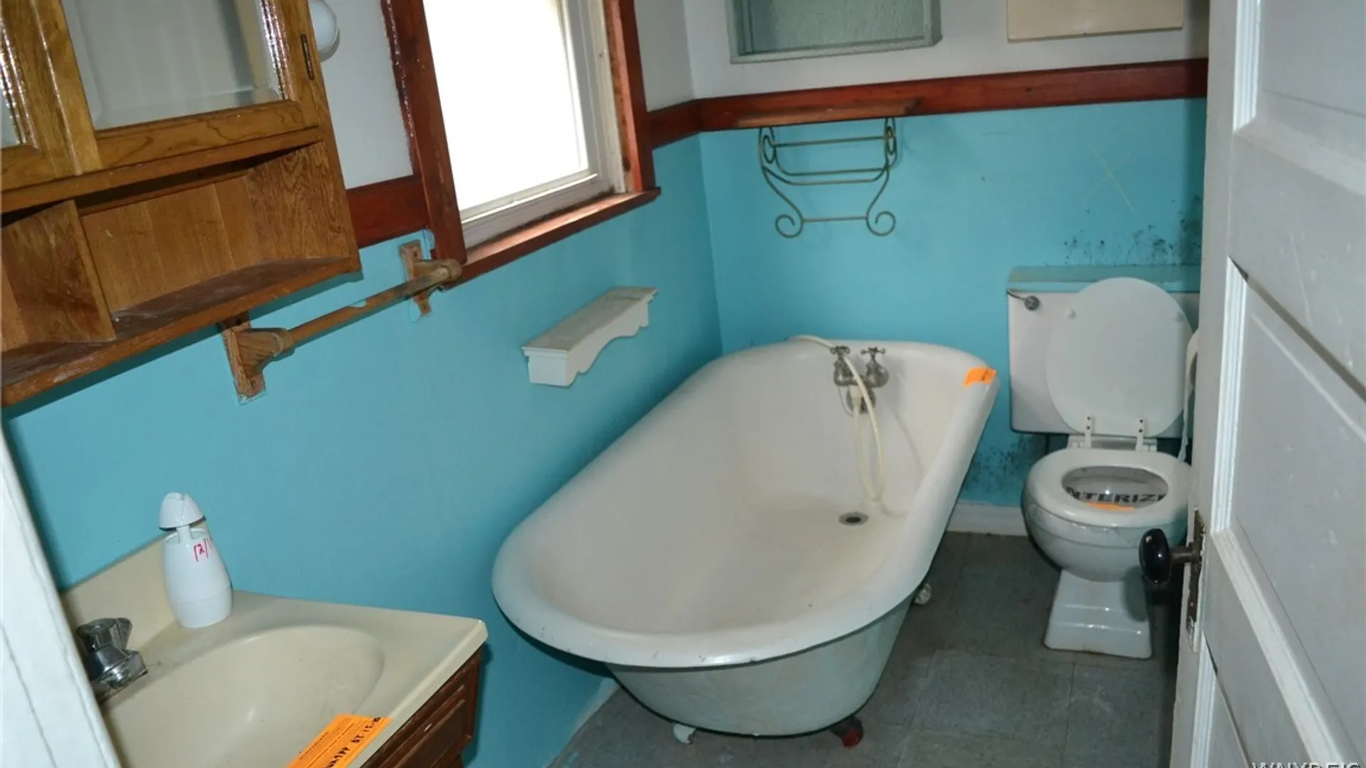 Property at 68 Pleasant Avenue, Lancaster, NY 14086 13