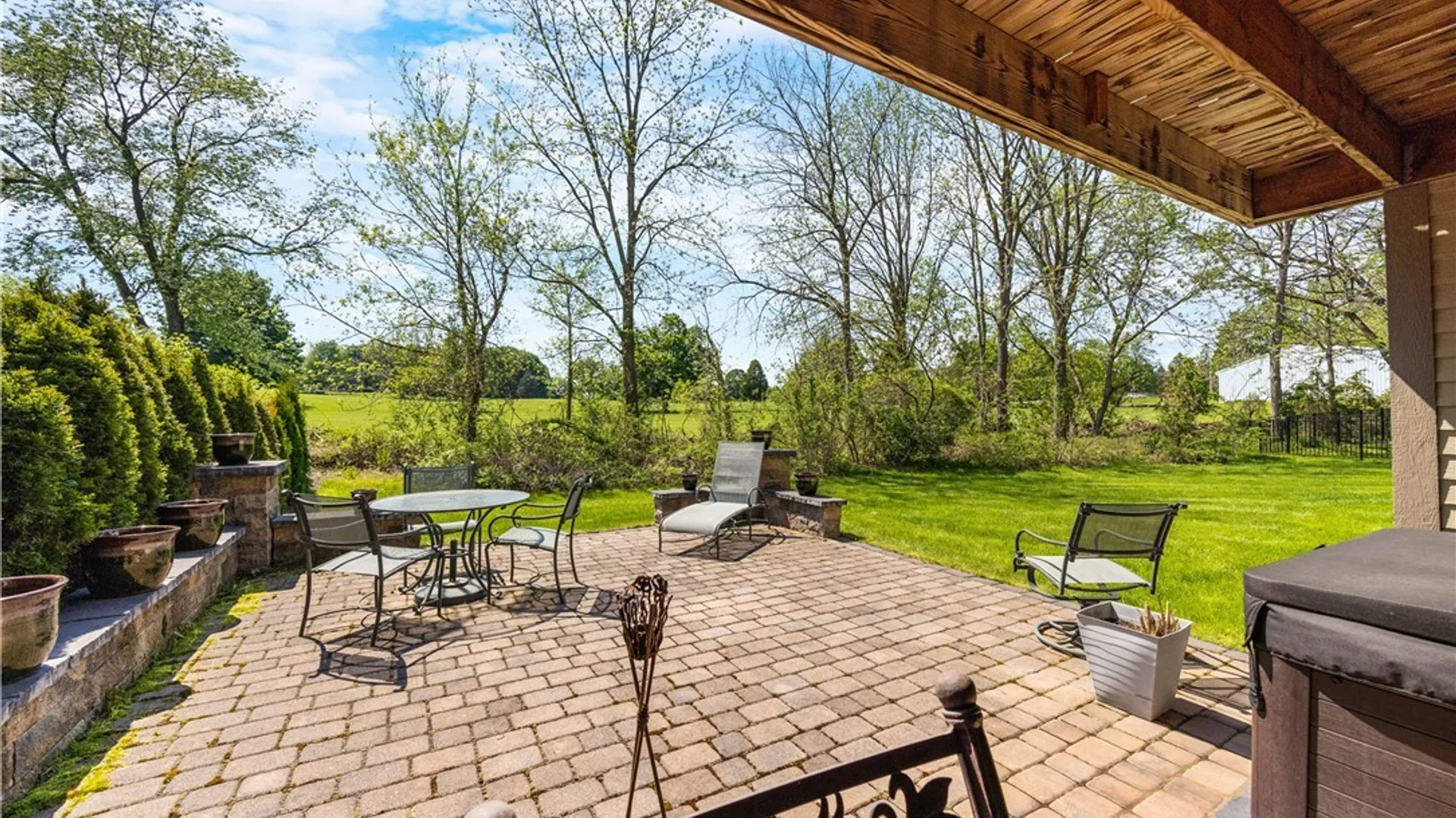 Property at 120 Buchmans Close Circle, Manlius, NY 13066 6