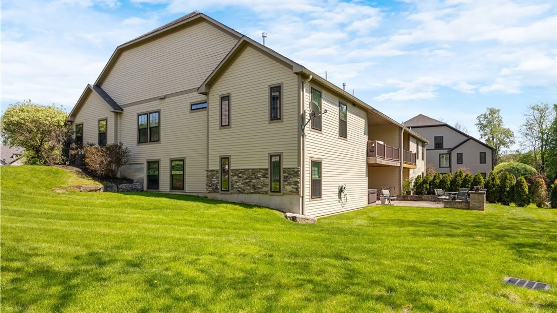 Property at 120 Buchmans Close Circle, Manlius, NY 13066 8