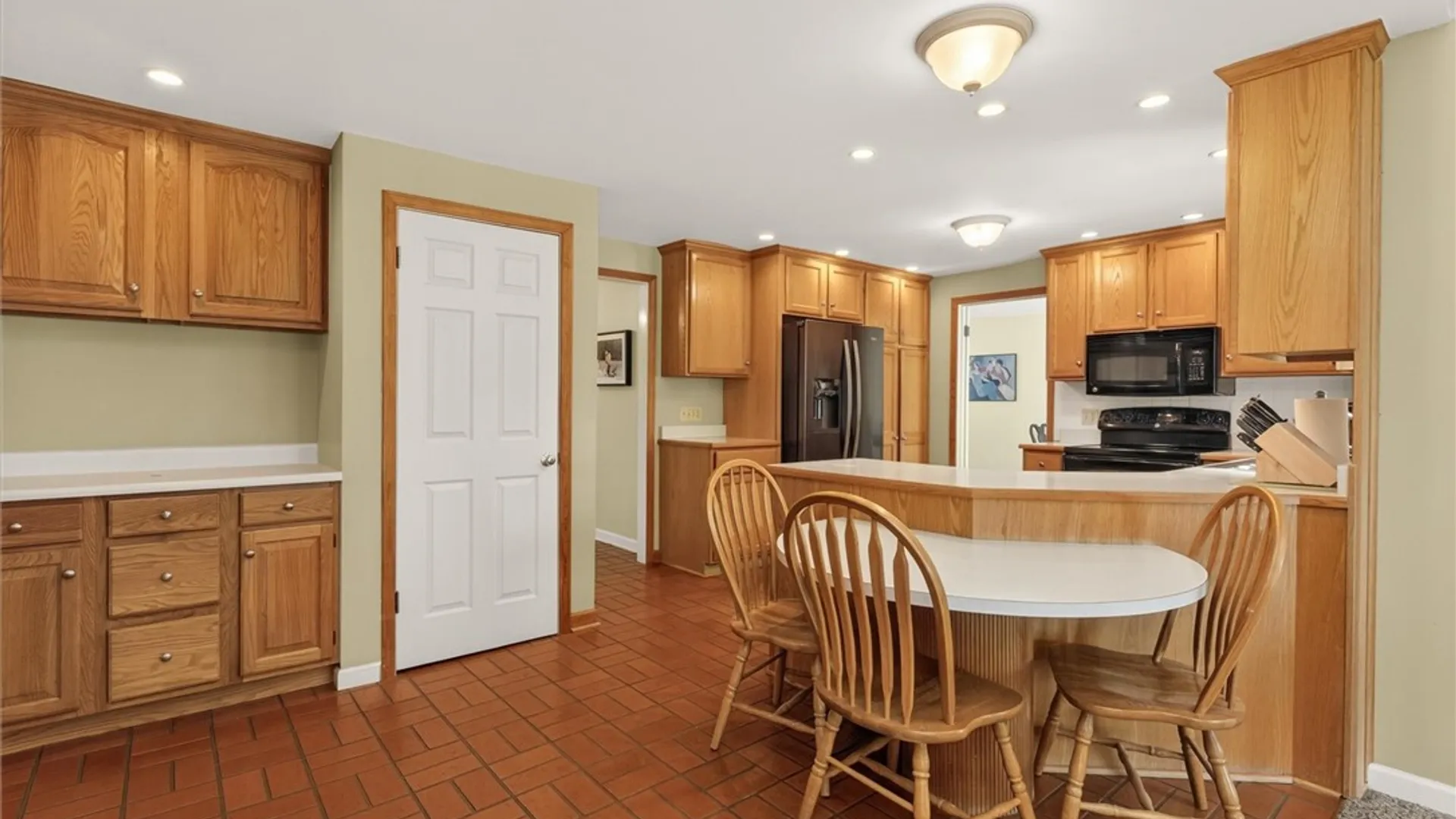 Property at 29 Briggsboro Lane, Perinton, NY 14450 34