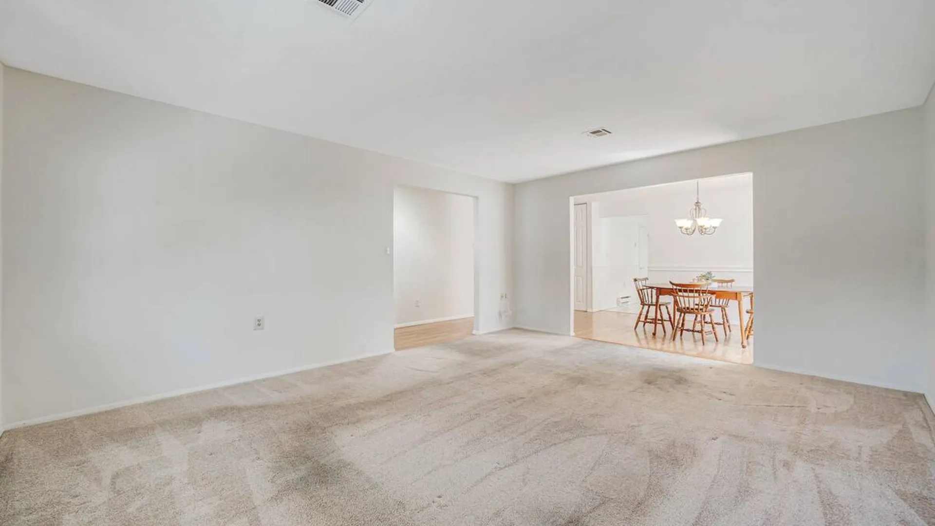 Property at 259 Edinburgh Drive, Ridge, NY 11961 9