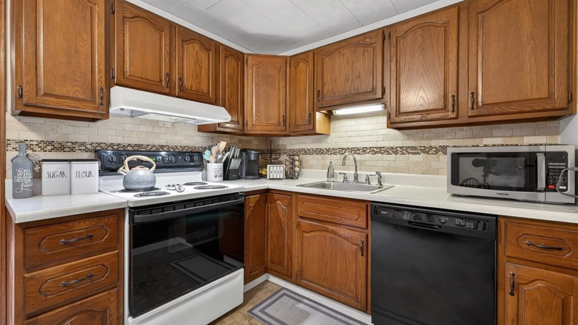 Property at 419 Fergerson Avenue, Clay, NY 13212 13