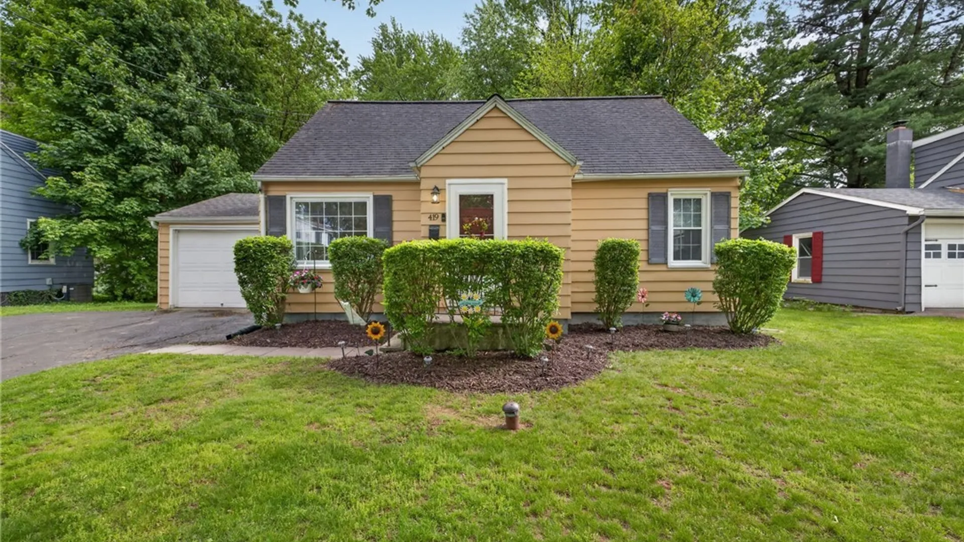 Property at 419 Fergerson Avenue, Clay, NY 13212 2