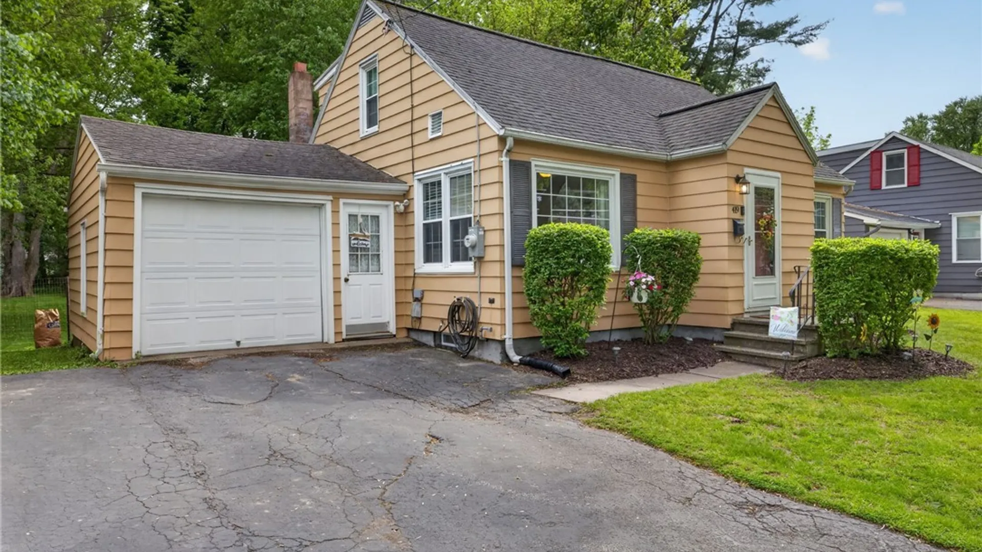 Property at 419 Fergerson Avenue, Clay, NY 13212 3