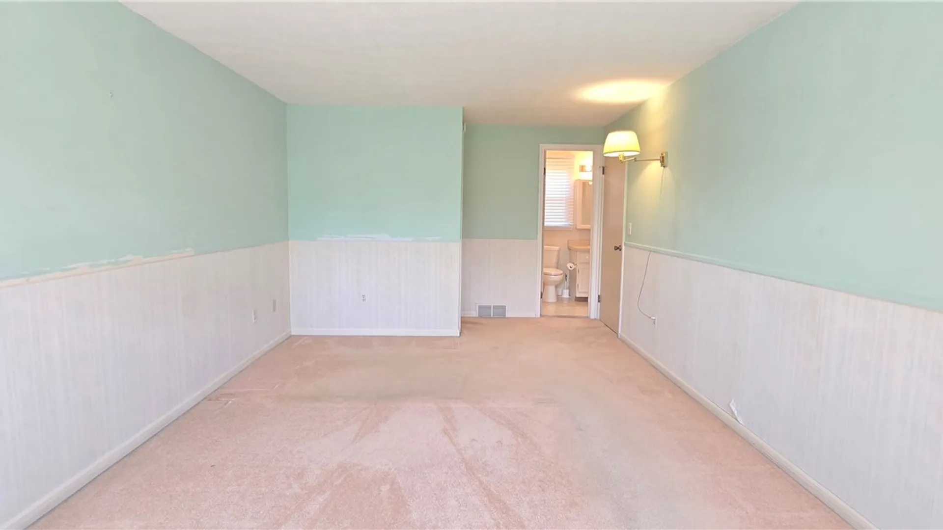 Property at 8 Old Stone Lane, Greece, NY 14615 17