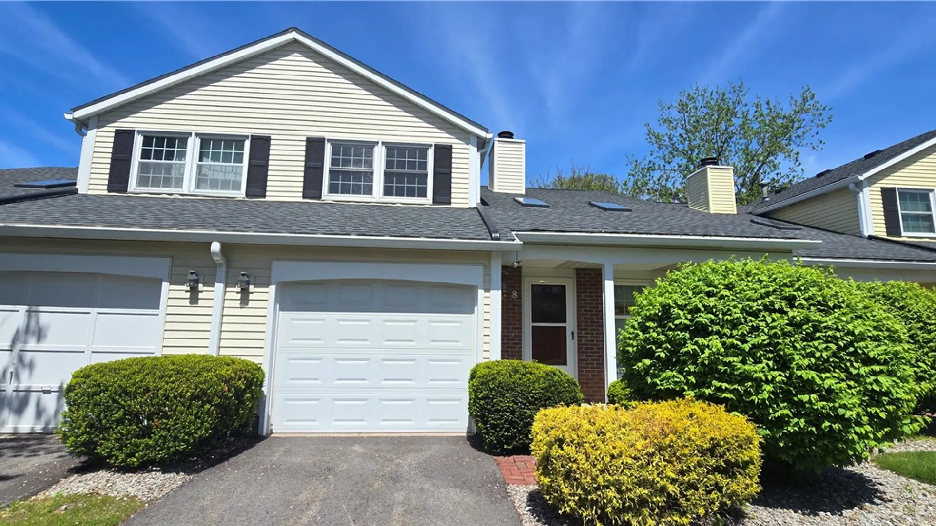 Property at 8 Old Stone Lane, Greece, NY 14615 2